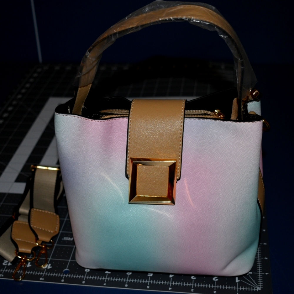 Pastel bucket bag